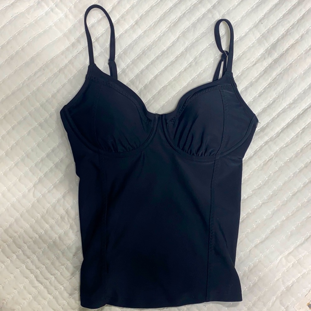 NWOT Athleta Black Padded Underwire Swimsuit Top 32 D/DD